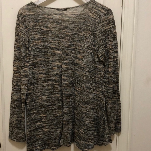 Women’s tans and brown blouse. - Picture 3 of 3